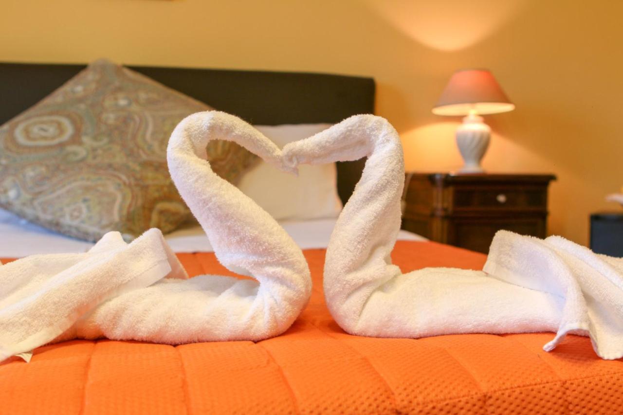 Bed and Breakfast Spighe Paglia E Girasole Кандия-Канавесе Экстерьер фото