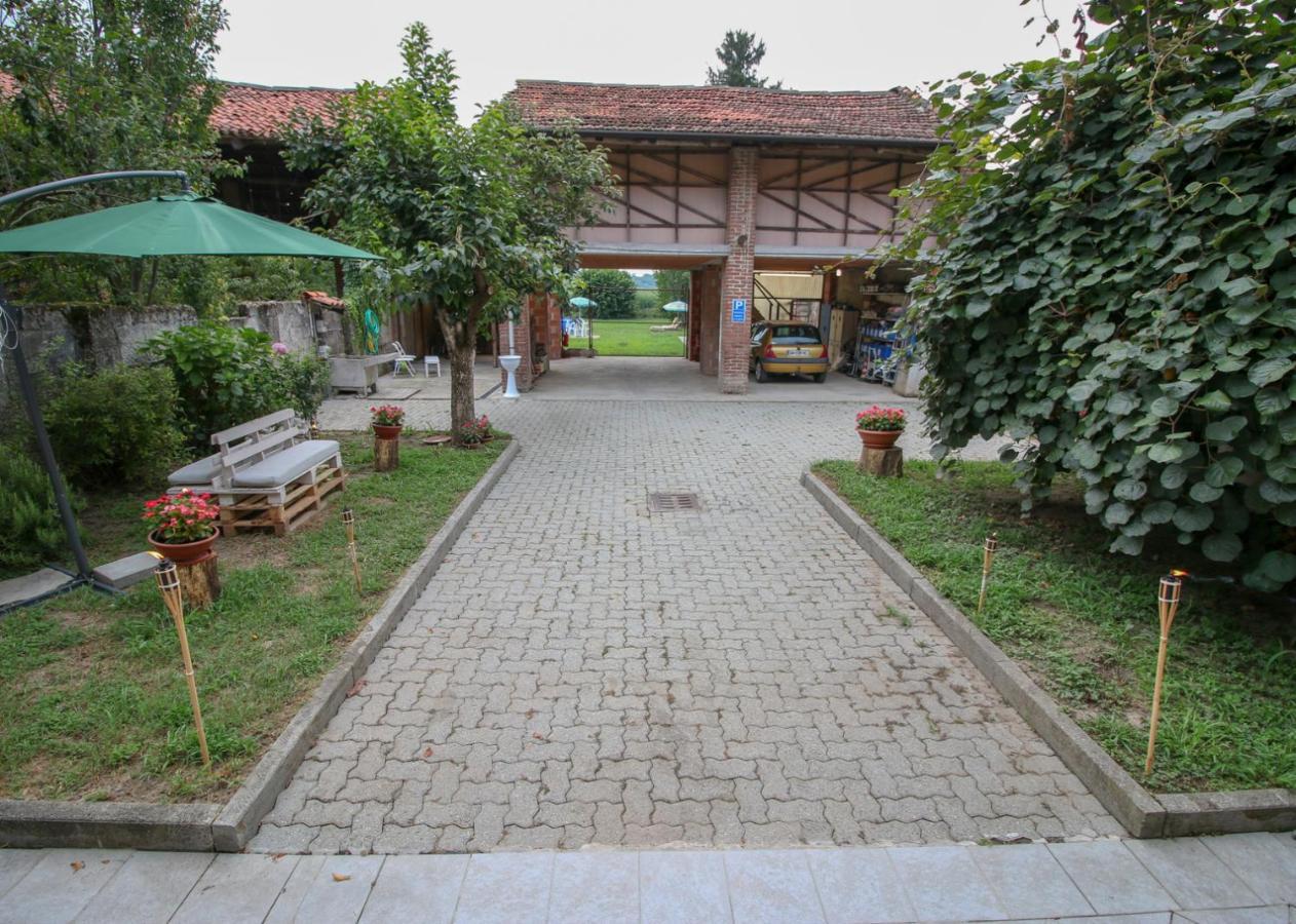 Bed and Breakfast Spighe Paglia E Girasole Кандия-Канавесе Экстерьер фото