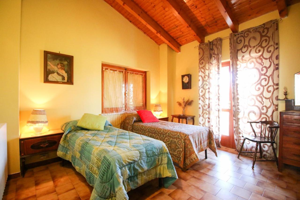 Bed and Breakfast Spighe Paglia E Girasole Кандия-Канавесе Экстерьер фото